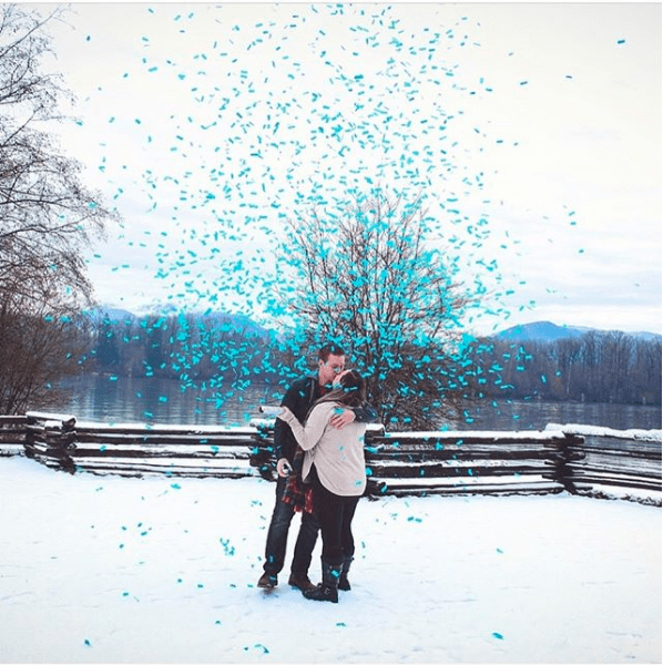 Confetti-Balloon-Reveal